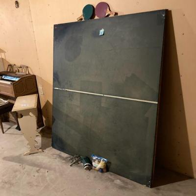 Ping pong table