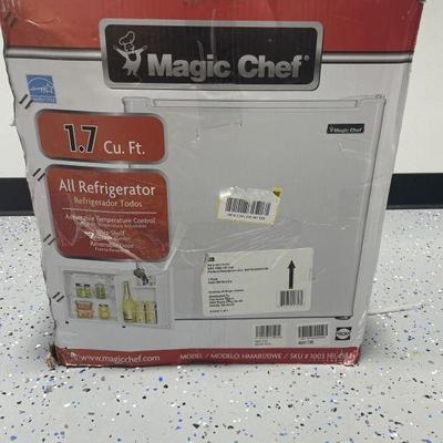 Lot 160 | Magic Chef 1.7 Cu. Ft. Refrigerator