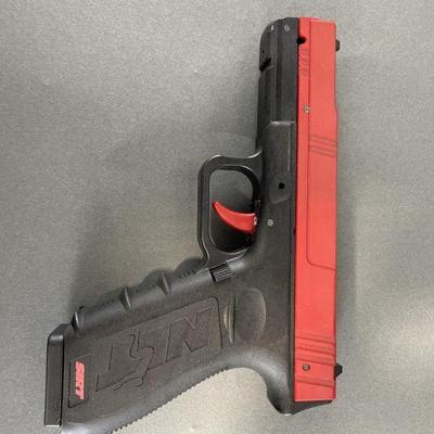 Lot 35 | Laser Training Pistol and Target