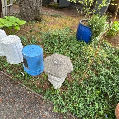 Yard sale photo in Lake Oswego, OR