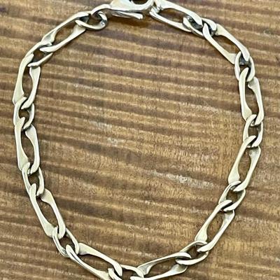 14K Gold 7.25 Inch Chain Link Bracelet - Total Weight 8 Grams 
