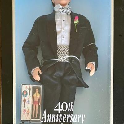 2001 Collectors Edition 40th Anniversary Ken Doll In Original Box 