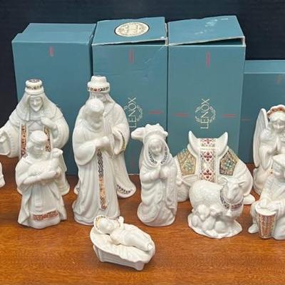Lenox China Jewels 13 Piece Nativity Set With (4) Boxes 