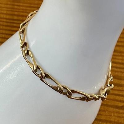 14K Gold Chain Link 6.75 Inch Bracelet Total Weight 7.7 Grams 