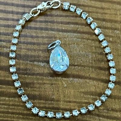 Vintage Rhinestone 7 Inch Bracelet And Pendant 