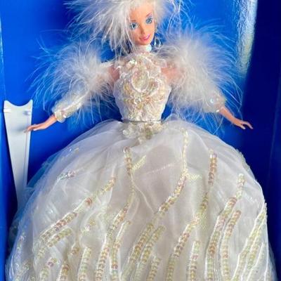 1994 Snow Princess Barbie Enchanted Seasons Collection New In Box 