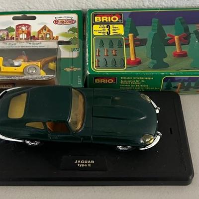 Jaguar Type E Die Cast Metal Car With (2) Brio Toys In Boxes