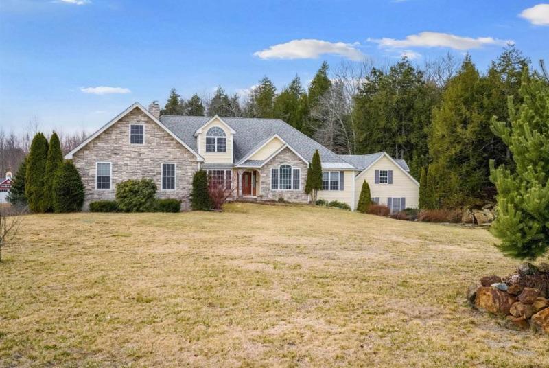 Stunning Sandown NH Estate Sale