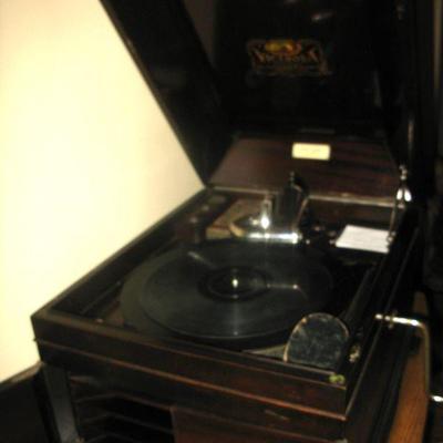 Victrola $ 95.00