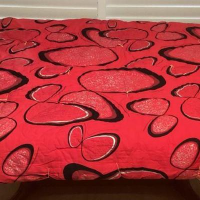 MMF031 Red Reversible Japanese Futon Style Blanket