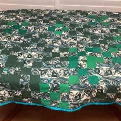 MMF033 Hawaiian Print Patchwork Quilt Blanket
