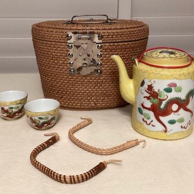 MMF038 Chinese Porcelain Tea Set In Basket
