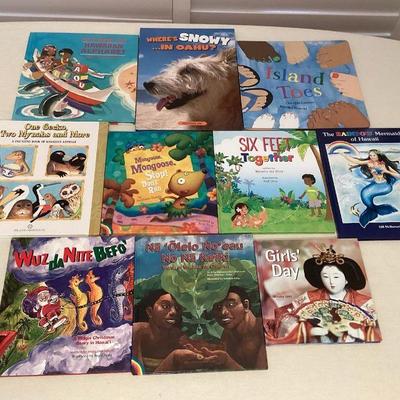 MMF022 Ten Children’s Hawaiian Hardcover Books
