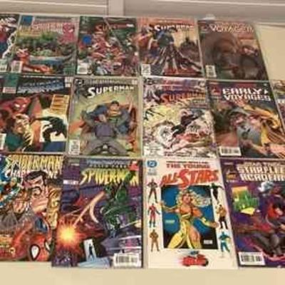 MMF085 Seventeen DC & Marvel Comic Books
