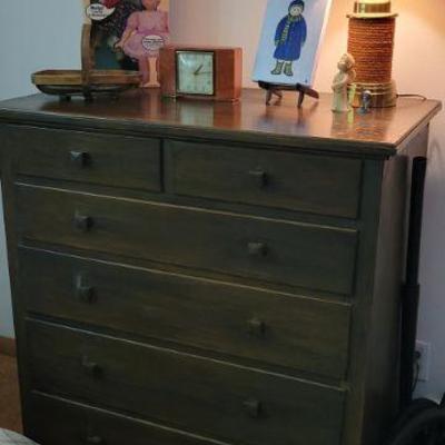 Another NICE dresser