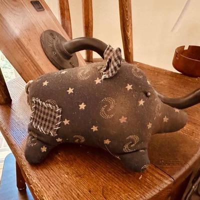 Tramp art pig