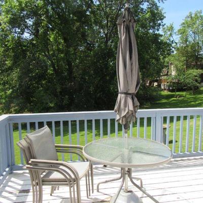 Patio table, umbrella, 4 chairs