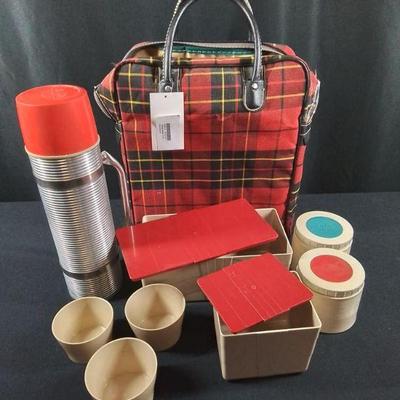 VINTAGE ALADINE ROCK (PICNIC SET)