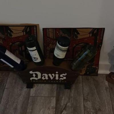 Davis advertising tennis racket stand 