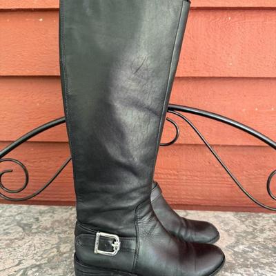 Vince Camuto Size 5 black leather riding style boots 