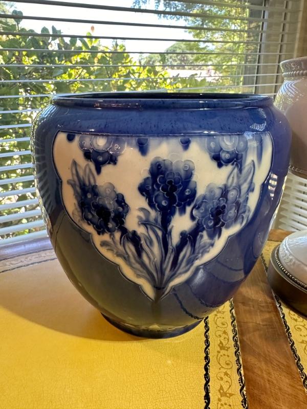 BEEHIVE ESTATE SALES PRESENTS A PACKED MARTINEZ SALE