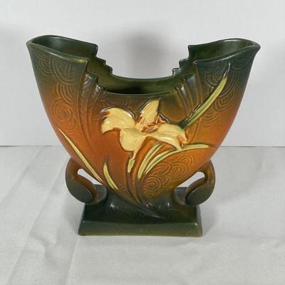 Vinatge Roseville Vase 205-6"