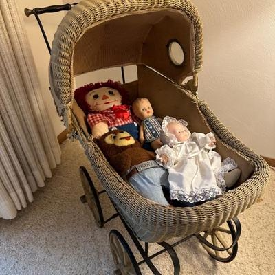 COLLECTOR:  Authentic wicker rolling doll stroller, several vintage dolls, all in great condition