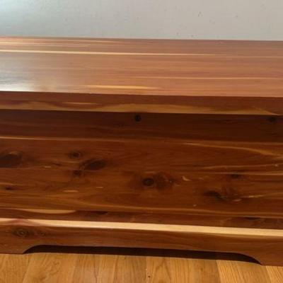 Athens Woodcrafters Aromatic Easton Red Cedar Chest