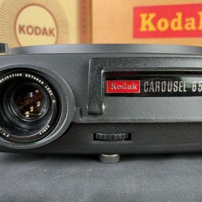 Kodak Carousel 650 Projector With Original Packaging