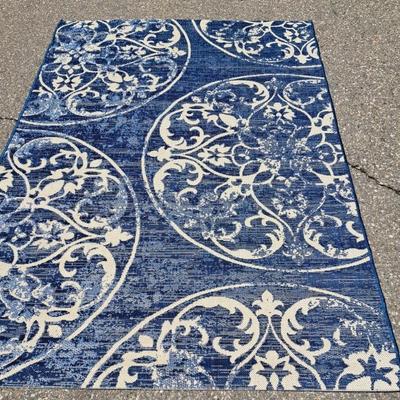 New! Safavieh Indoor/ Outdoor Rug In Blue And Cream