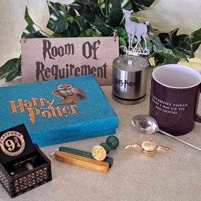 Harry Potter Collection: Music Box, Stationary, Wax Seal And Wax Sticks, Mug & Spoon& More