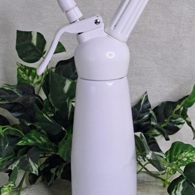 Mosa .5L Professional Whipped Cream Dispenser In White