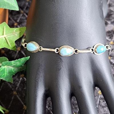 Beautiful Sterling And Cabachon Larimar Bracelet