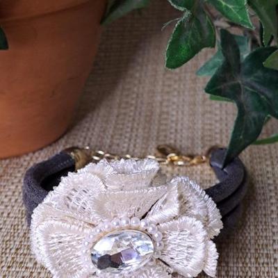Plunder Lace Flower And Faux Leather Bracelet