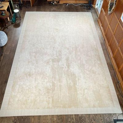 OVERSIZED BEIGE CARPET | 25ft 1in x 13ft 7in; exceedingly clean and soft contemporary carpet, custom made to fit a large room.

