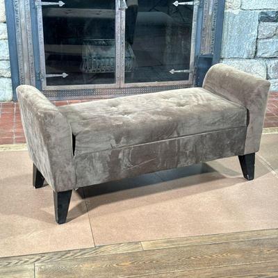 CUSHIONED BENCH | Having tufted cushion with rounded arms and small storage underneath. - l. 52.5 x w. 19.5 x h. 24 in


