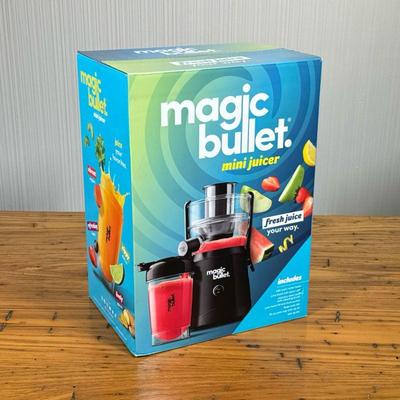 NIB MAGIC BULLET MINI JUICER | New in-box Magic Bullet mini juicer.

