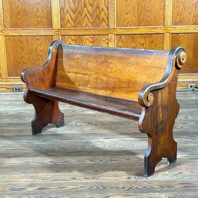 (1PC) HERITAGE UPPER CANADA PEW | Owned by the same family for generations, the pew was used as kitchen seating for the children. It's...