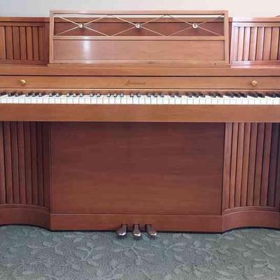 Gorgeous Baldwin Piano
Sounds Amazing!!! 