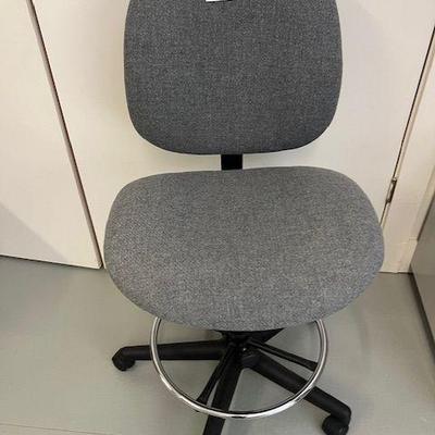 Roll a round Desk Chair