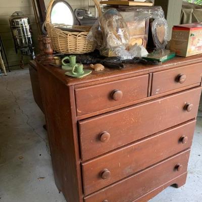 Chest of drawers