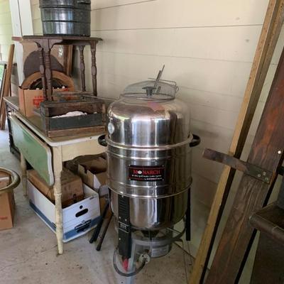 Metal top drop leaf table 