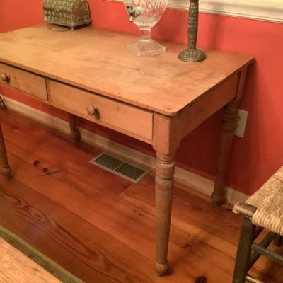 $250-table/desk, 2 drawers, dove tail, 28