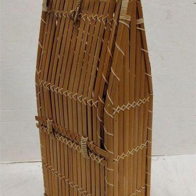 Bamboo wine basket
