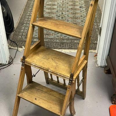 Paris Mfg Convertible Chair/Ladder