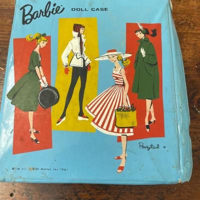 Barbie Lot - Case and contents