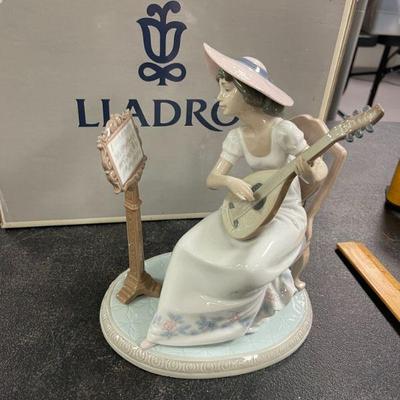Lladro
