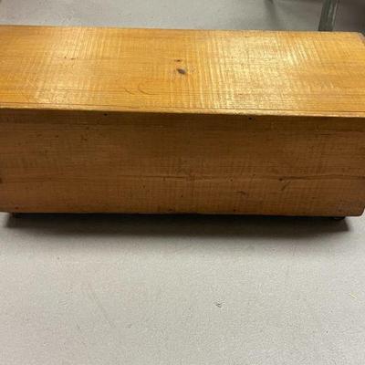 Small rolling storage box