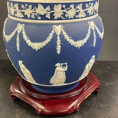 Large Wedgewood Urn