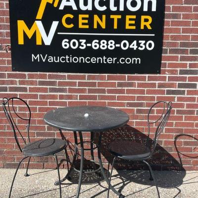 Metal Cafe table & chairs